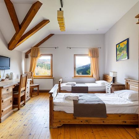 Korunka Hotel Tatariv Luaran gambar